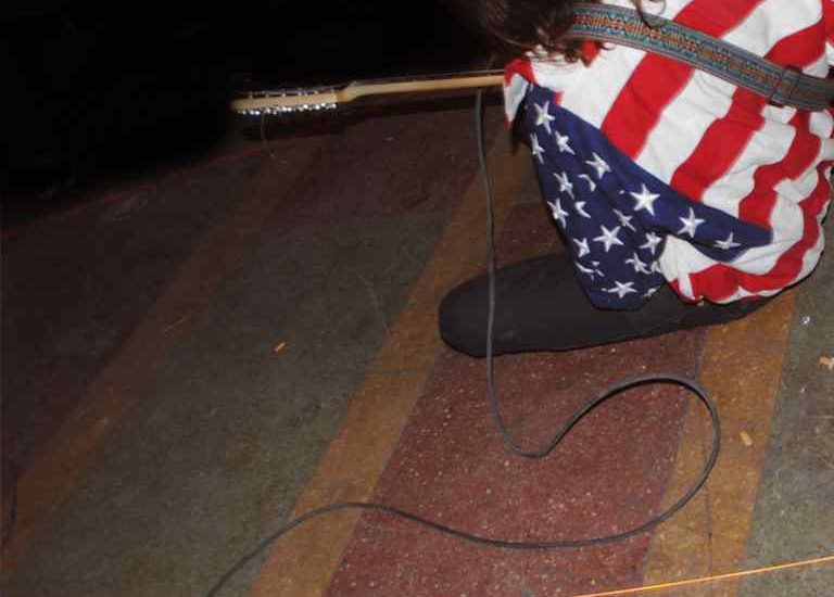 Mentira Mentira Gasoline